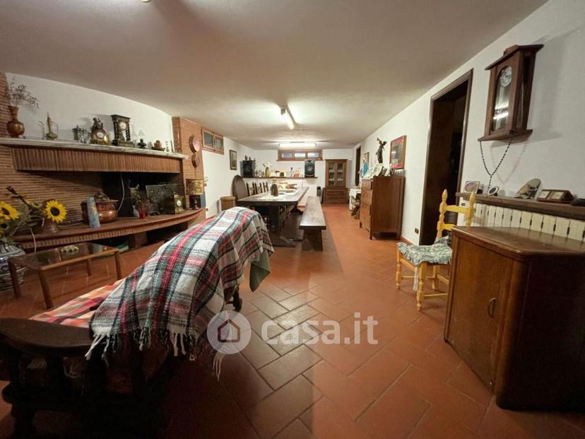 Villa in Via Romboni 55041 — foto 6 di 32