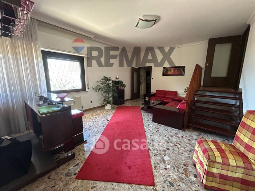 Villa in Via Lavesino — foto 25 di 45