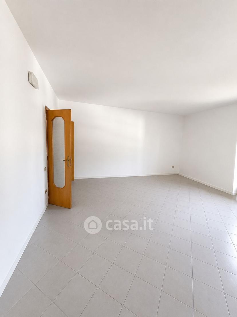 Appartamento in Via Fucilari — foto 6 di 11