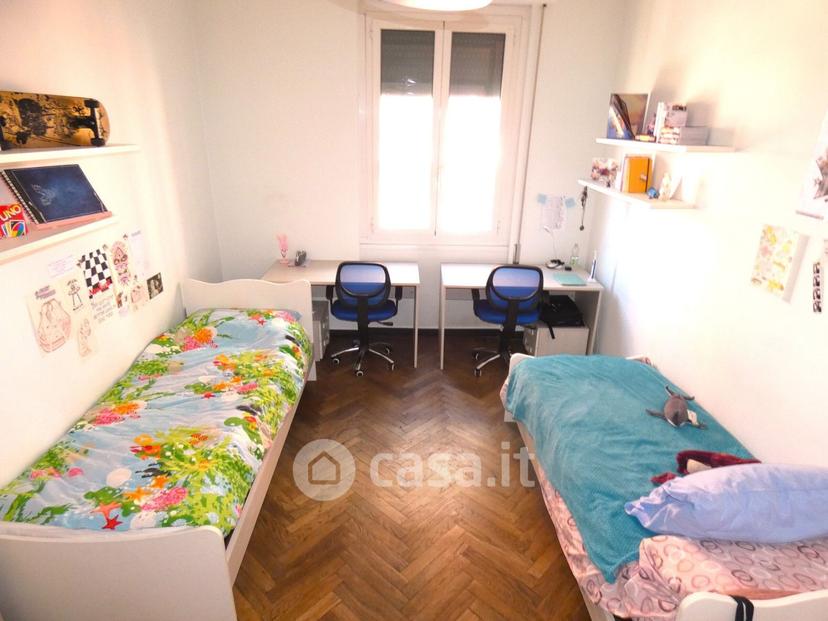 Stanza in Via Filippo Casoni — foto 12 di 13