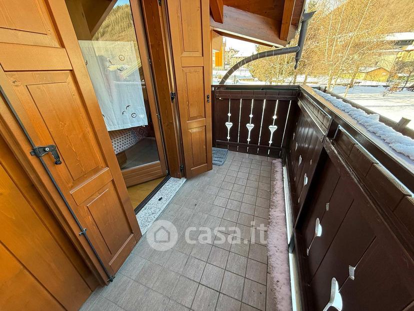 Trilocale in Via Europa 107 — foto 6 di 53