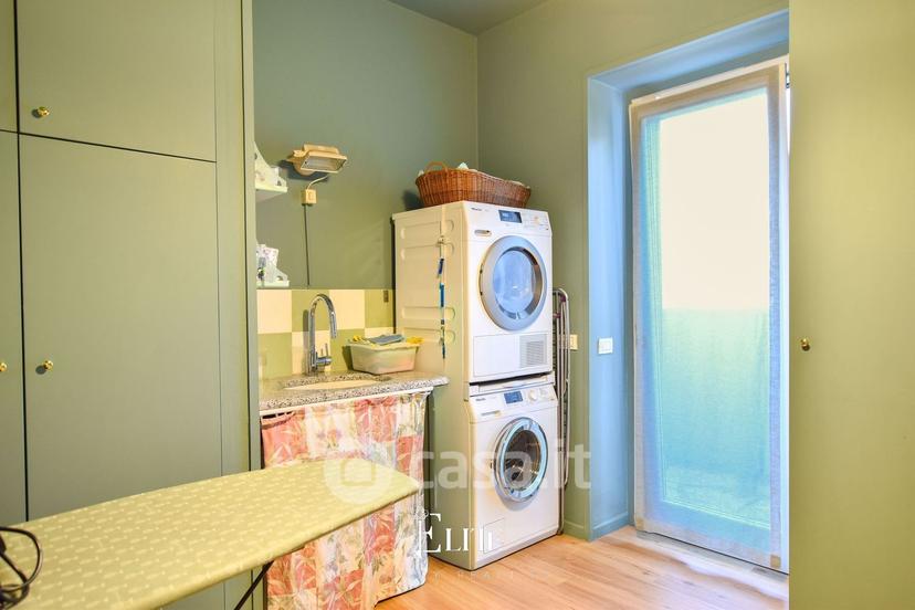 Villa in Via XX Settembre — foto 40 di 50