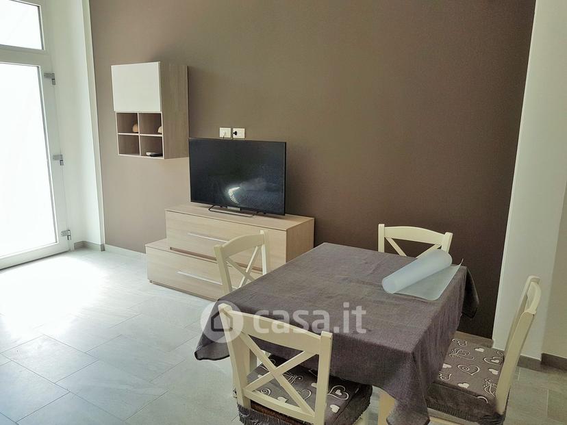 Bilocale in Via Taranto 8 — foto 9 di 10