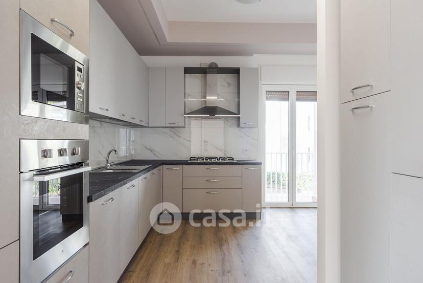 Appartamento in Via Livorno 3 — foto 19 di 33