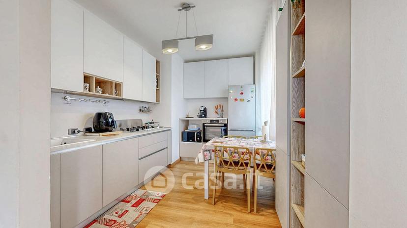 Trilocale in Piazza Giovanni XXIII 1 — foto 2 di 40