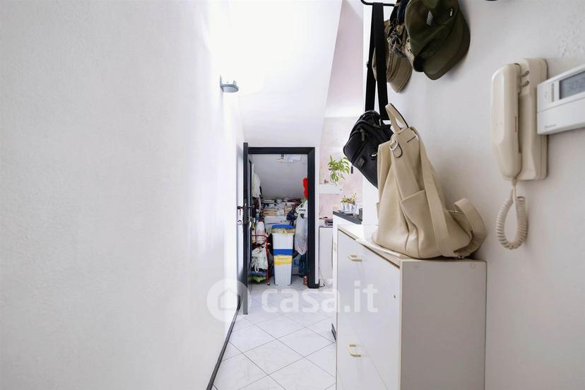 Trilocale in Via Vecchio Ponte 3 — foto 12 di 20