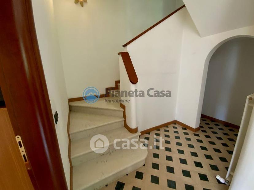 Villa in Via Antonio Simeone Sografi 11 — foto 19 di 33