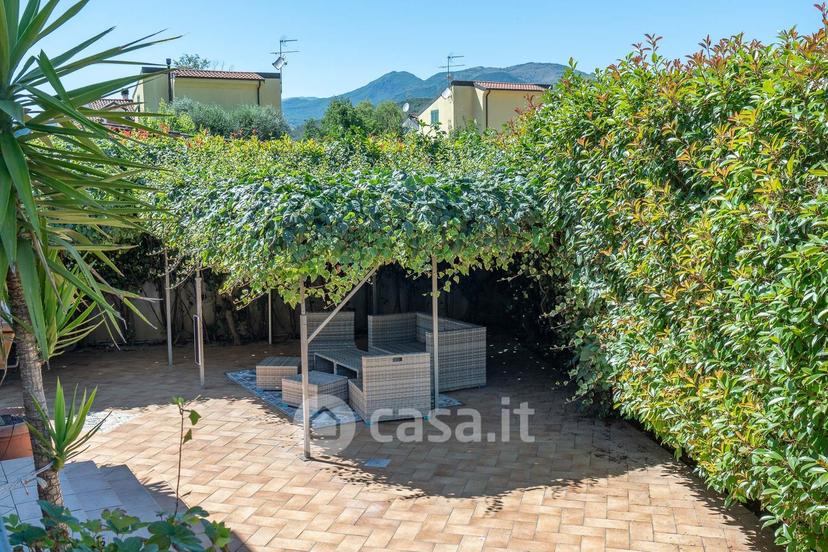 Villa in Via Edmondo de Amicis — foto 11 di 36