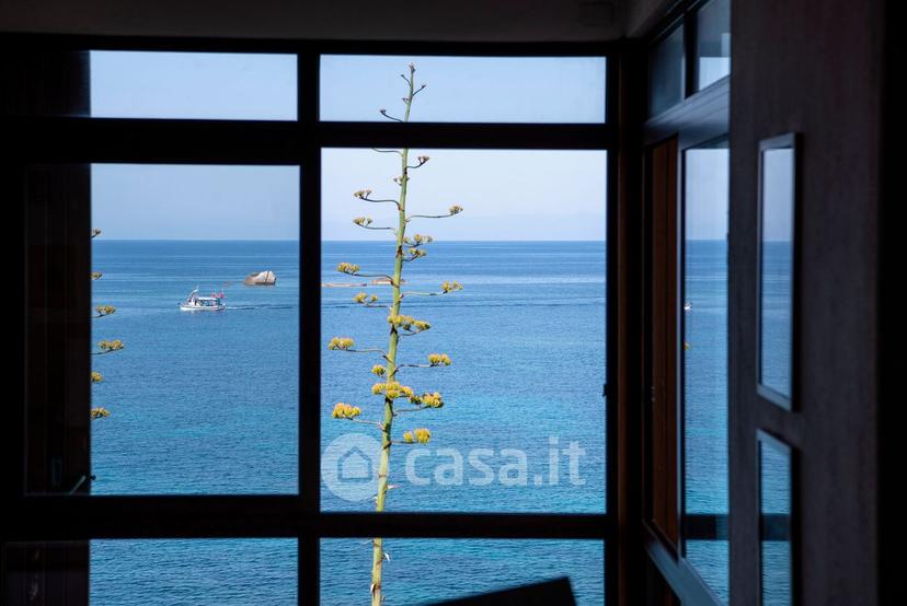 Villa in Via Lago Maggiore — foto 6 di 22