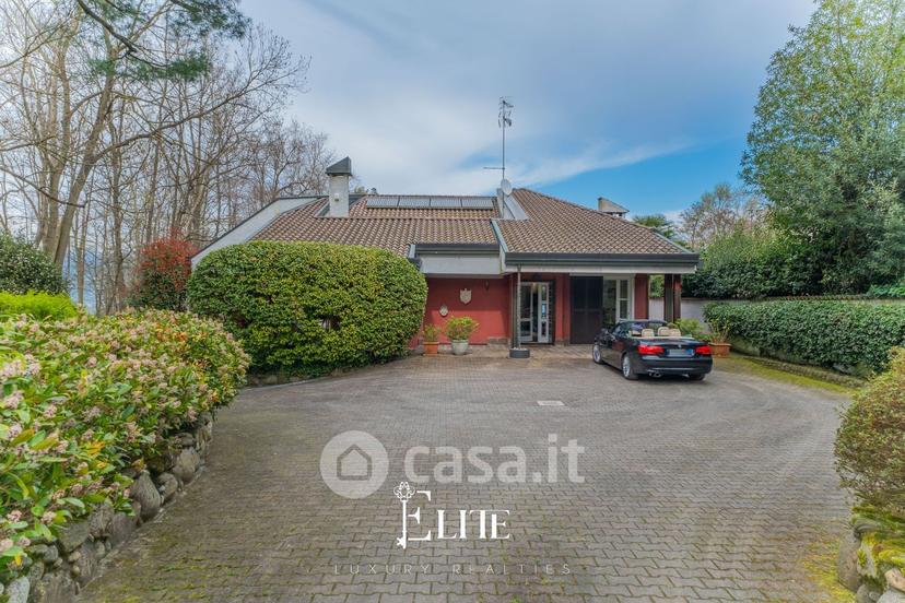 Villa in Via Luigi Cadorna 1800 — foto 23 di 42