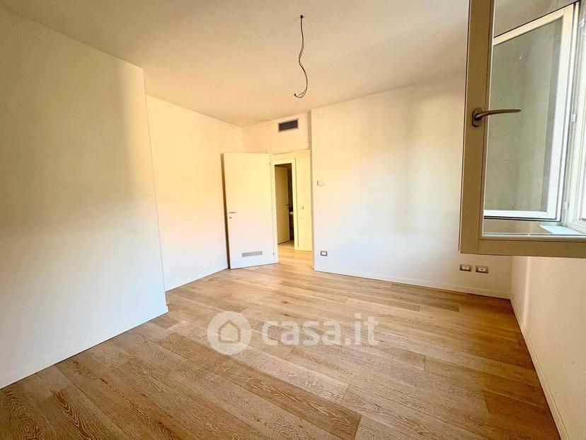 Trilocale in Via Brigate Partigiane 5 — foto 13 di 18