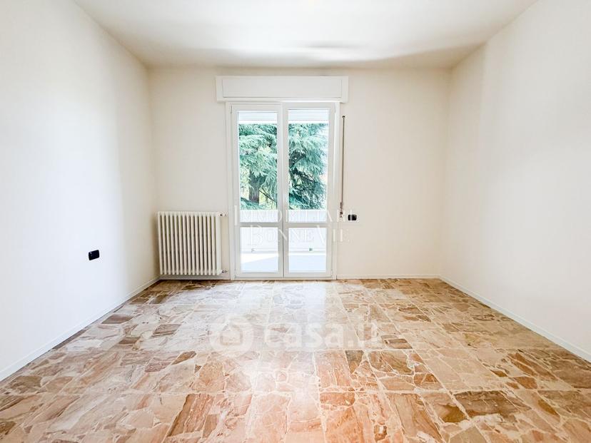 Trilocale in Via Aldo Moro 1 — foto 11 di 28