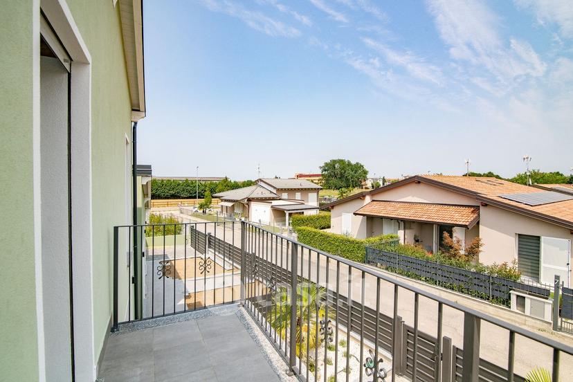 Villa in Via Mario Baratta — foto 61 di 63