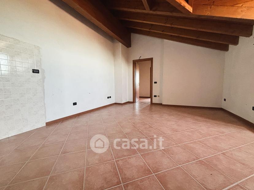 Bilocale in Via Lambro 8 — foto 6 di 17