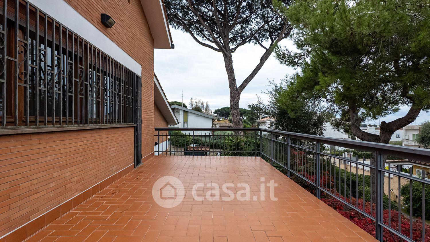 Villa in Via degli Allori E Lauri