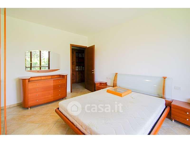 Trilocale in Via dei Boschetti 15 — foto 5 di 6