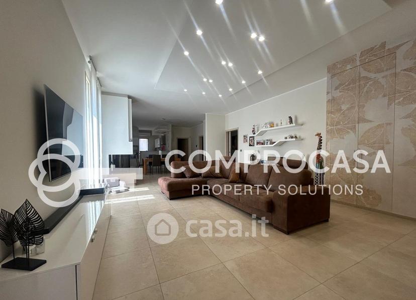 Appartamento in Via Gallipoli — foto 34 di 38