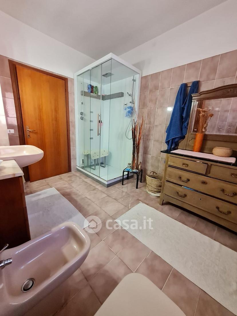 Villa in Via Madonna delle Grazie — foto 35 di 48