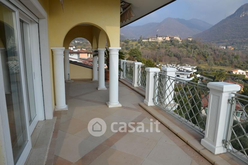 Villa in Via Federico Odorici 68 — foto 11 di 53