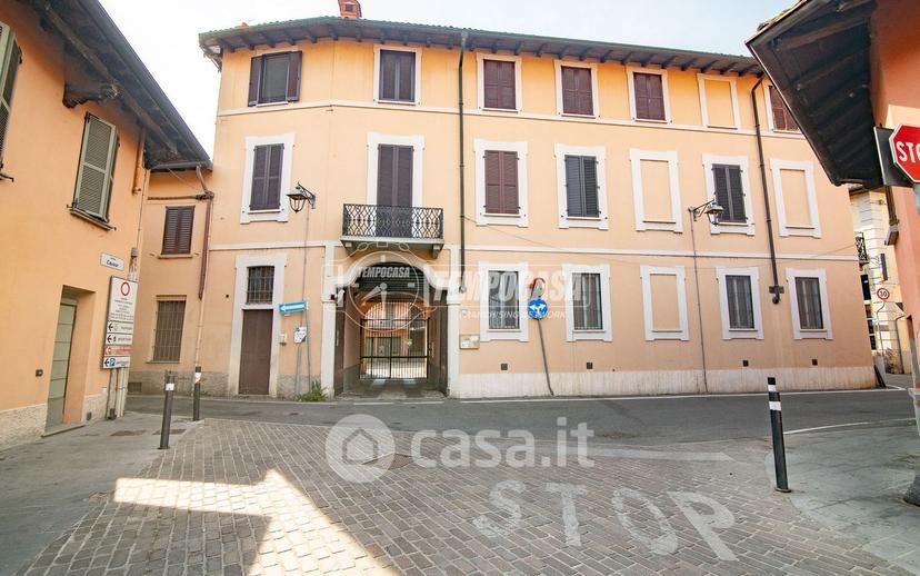 Bilocale in Piazza Cavour — foto 10 di 23