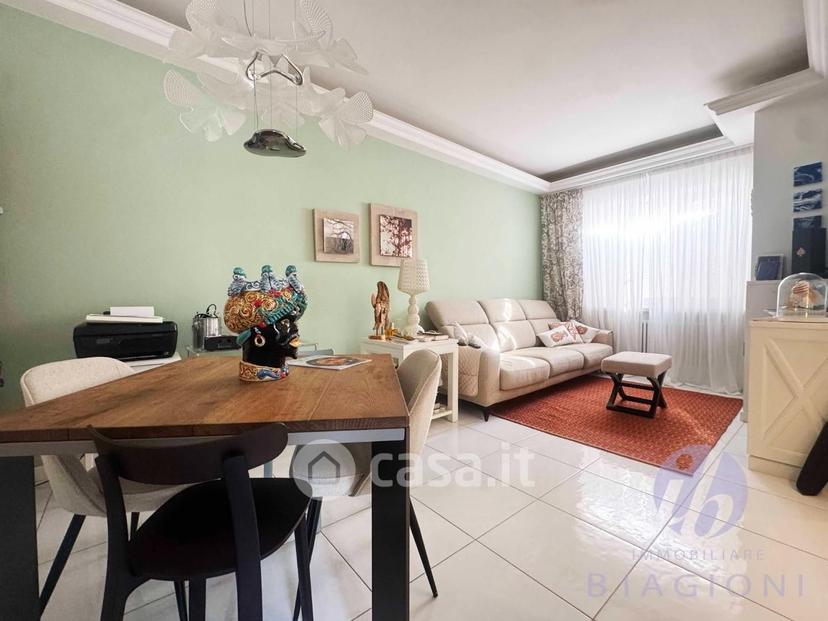 Villa in Via Vincenzo Bellini 5 — foto 13 di 28