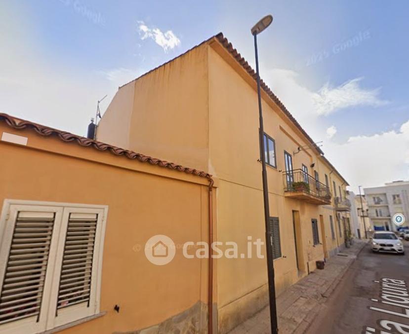 Bilocale in Via Liguria 12 — foto 21 di 24