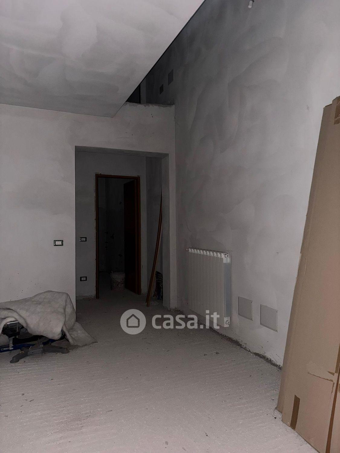 Villa in Via Dante Alighieri 23