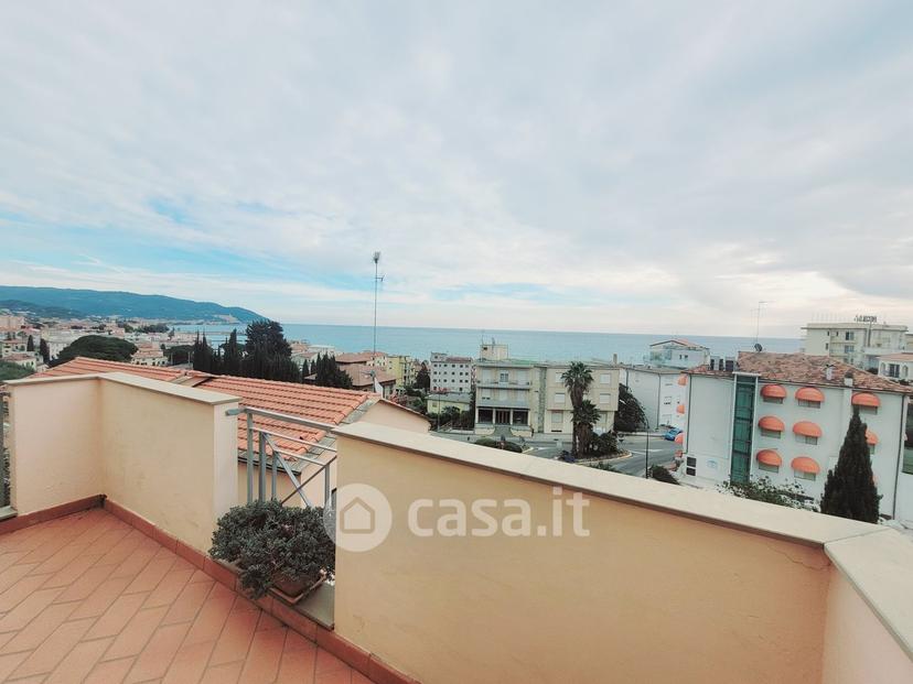 Bilocale in Via Divina Provvidenza — foto 12 di 44