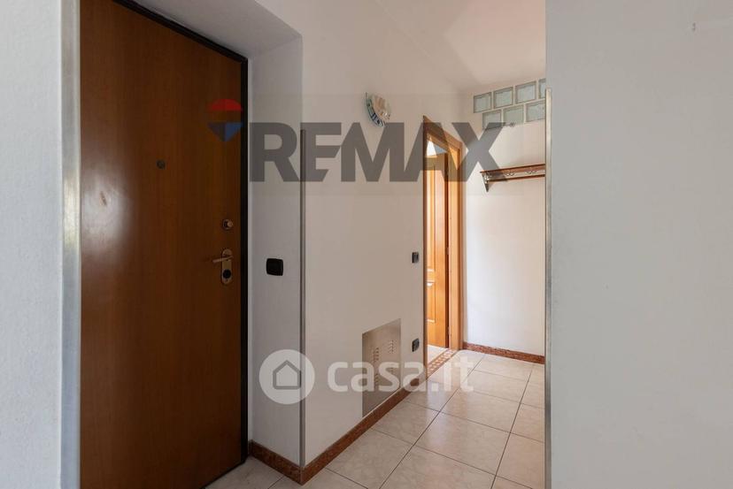 Trilocale in Via G. Pascoli 18 — foto 5 di 23