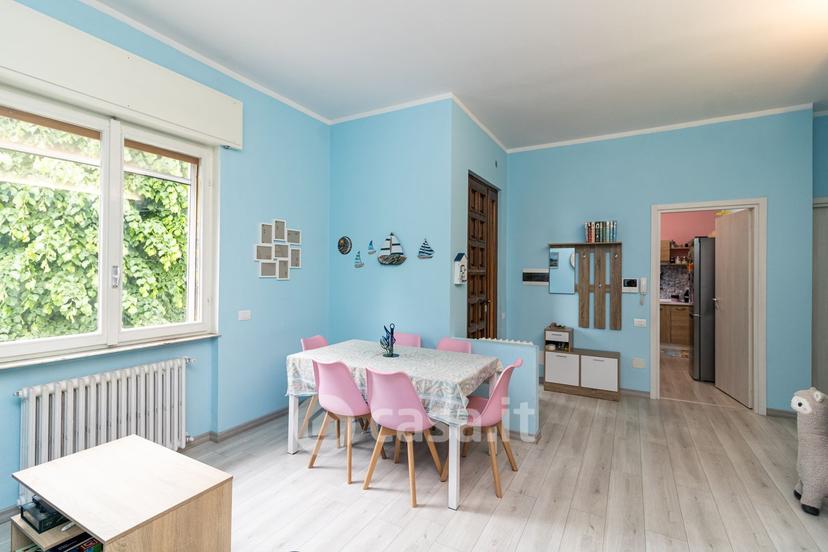 Trilocale in Viale Italia 66 — foto 42 di 63