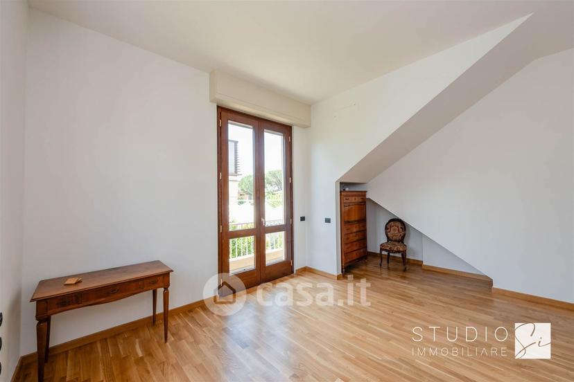 Villa in Viale Libertà — foto 48 di 48