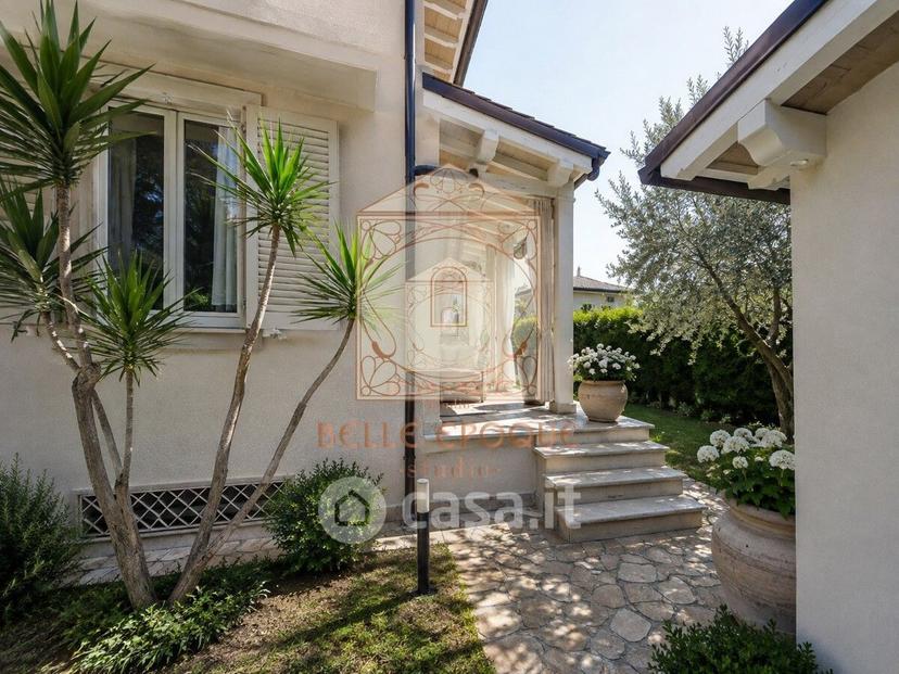 Villa in Via Massaua 70 — foto 9 di 24