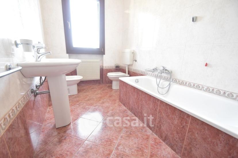Quadrilocale in Via della Libertà 7 — foto 10 di 17