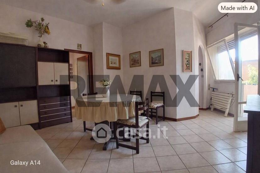 Trilocale in Viale dei Navigatori 56 — foto 2 di 20