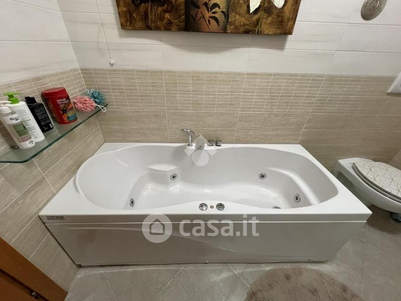 Trilocale in Via Ticino 1 — foto 6 di 50