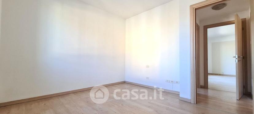 Trilocale in Piazzetta Risorgimento 1 — foto 2 di 13
