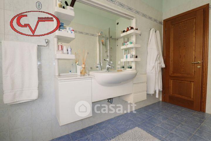 Villa in Via Gustavo Borsari — foto 28 di 56