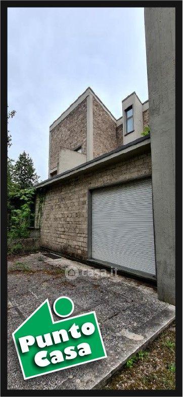 Villa in Via Europa 128 — foto 16 di 26
