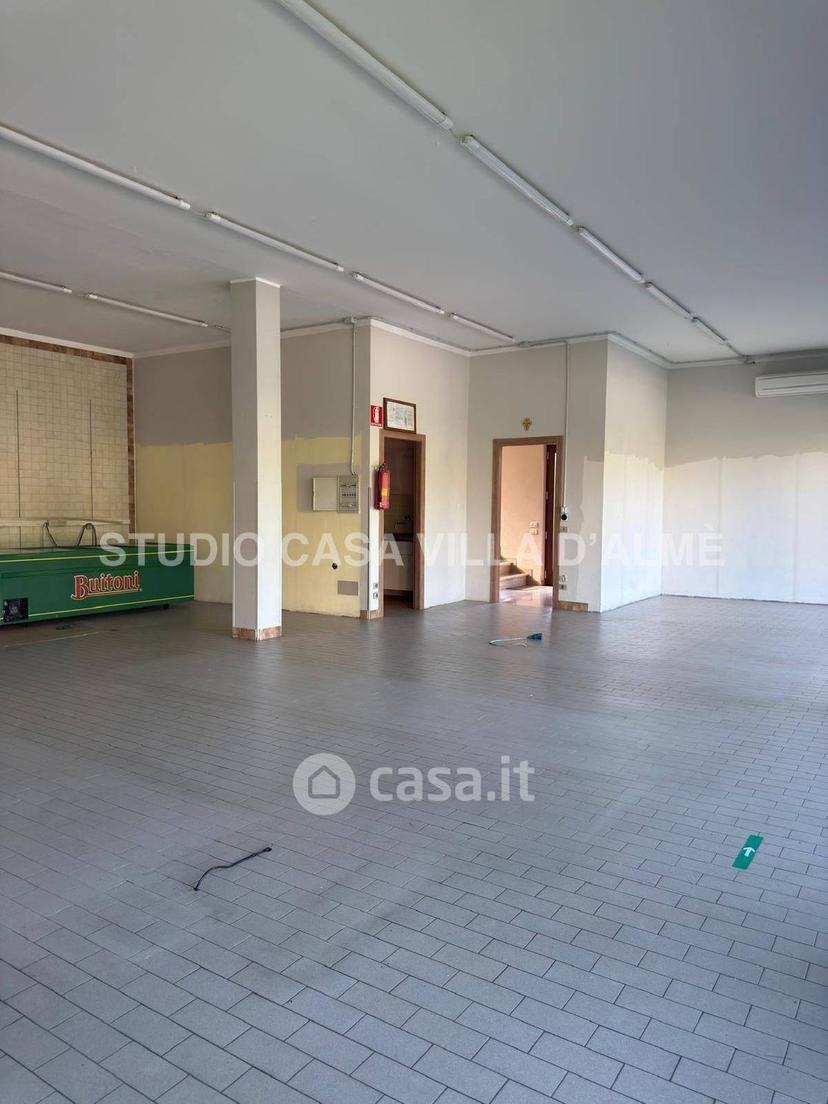 Quadrilocale in Via Madonna dei Campi — foto 2 di 46