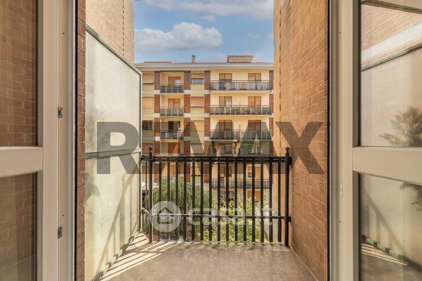 Bilocale in Via Lorenzo Delleani 25 — foto 3 di 31