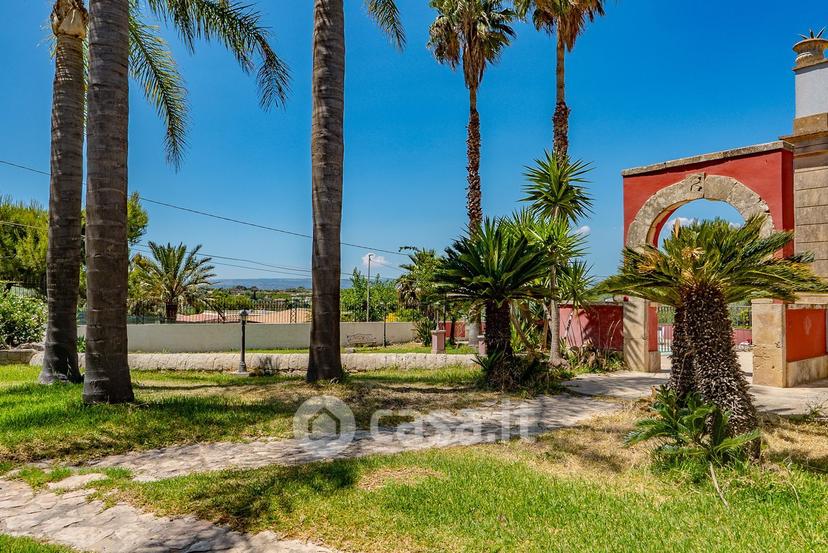 Villa in Via Agamennone 2 — foto 17 di 93