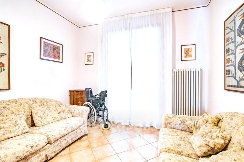 Villa in Via Fratelli Vigorelli — foto 20 di 54