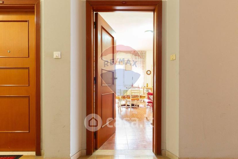 Trilocale in Via Livenza 6 — foto 12 di 28