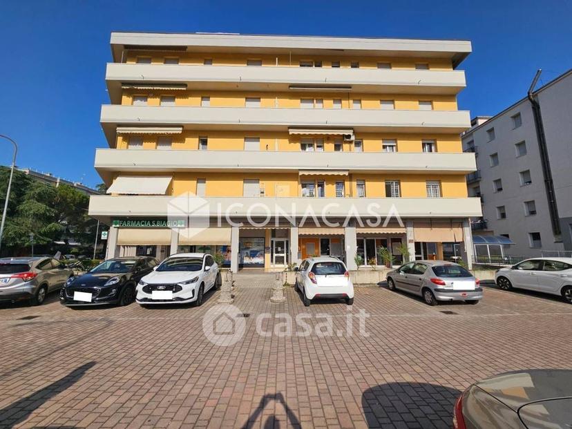 Trilocale in Via della Resistenza 2 — foto 19 di 86