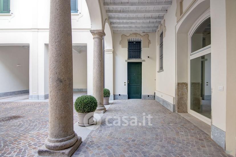 Bilocale in Via Simone del Pozzo 7 — foto 4 di 14