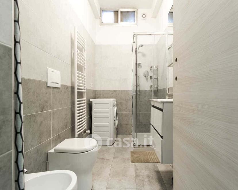 Stanza in Via del Borgo di San Pietro 59 — foto 16 di 20