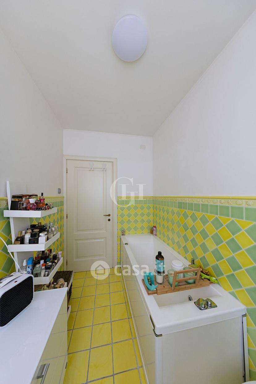 Quadrilocale in Via Mezzocolle 19 — foto 18 di 42