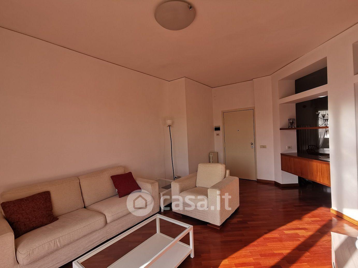 Trilocale in Via Rimini Roberto