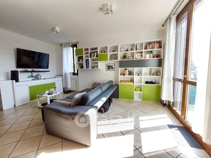 Trilocale in Via Arno 25 — foto 17 di 27
