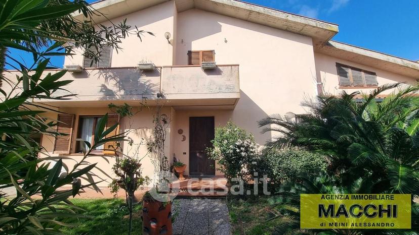 Villa in Via Vespucci 43 — foto 13 di 34
